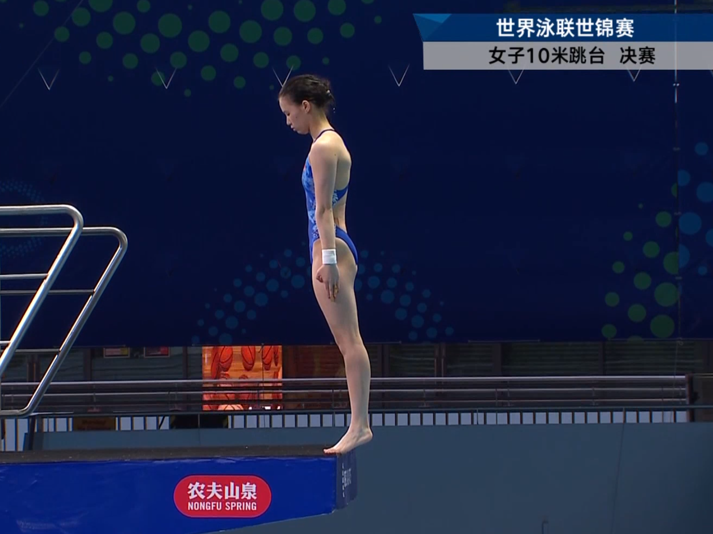 
                        4:3图片