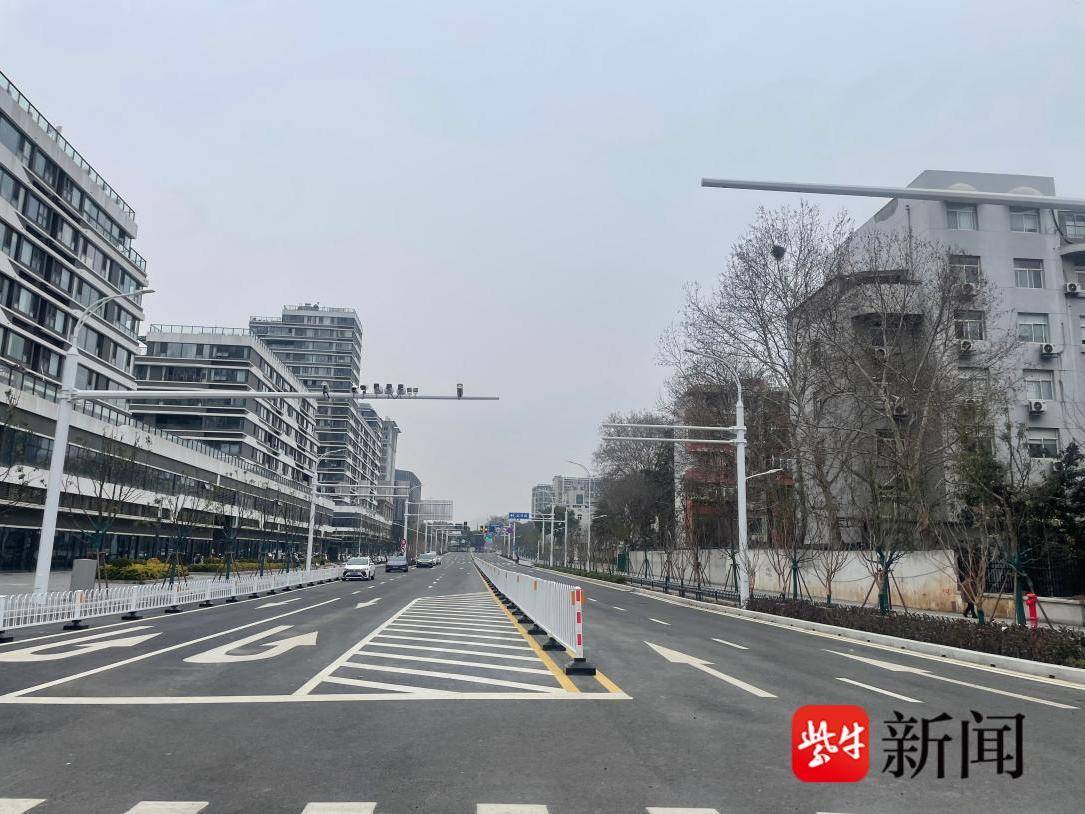 
                        4:3图片