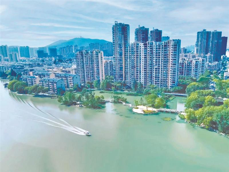 
                        4:3图片