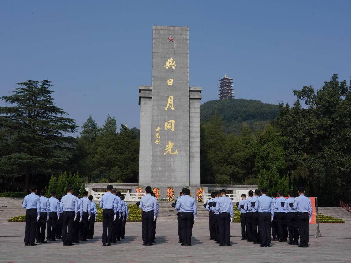 
                        4:3图片