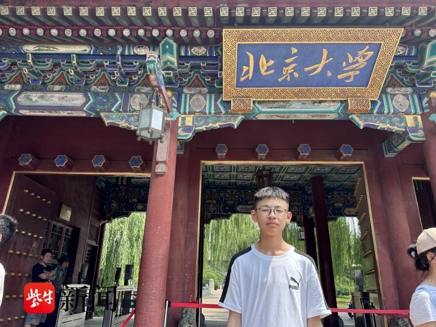 
                        4:3图片