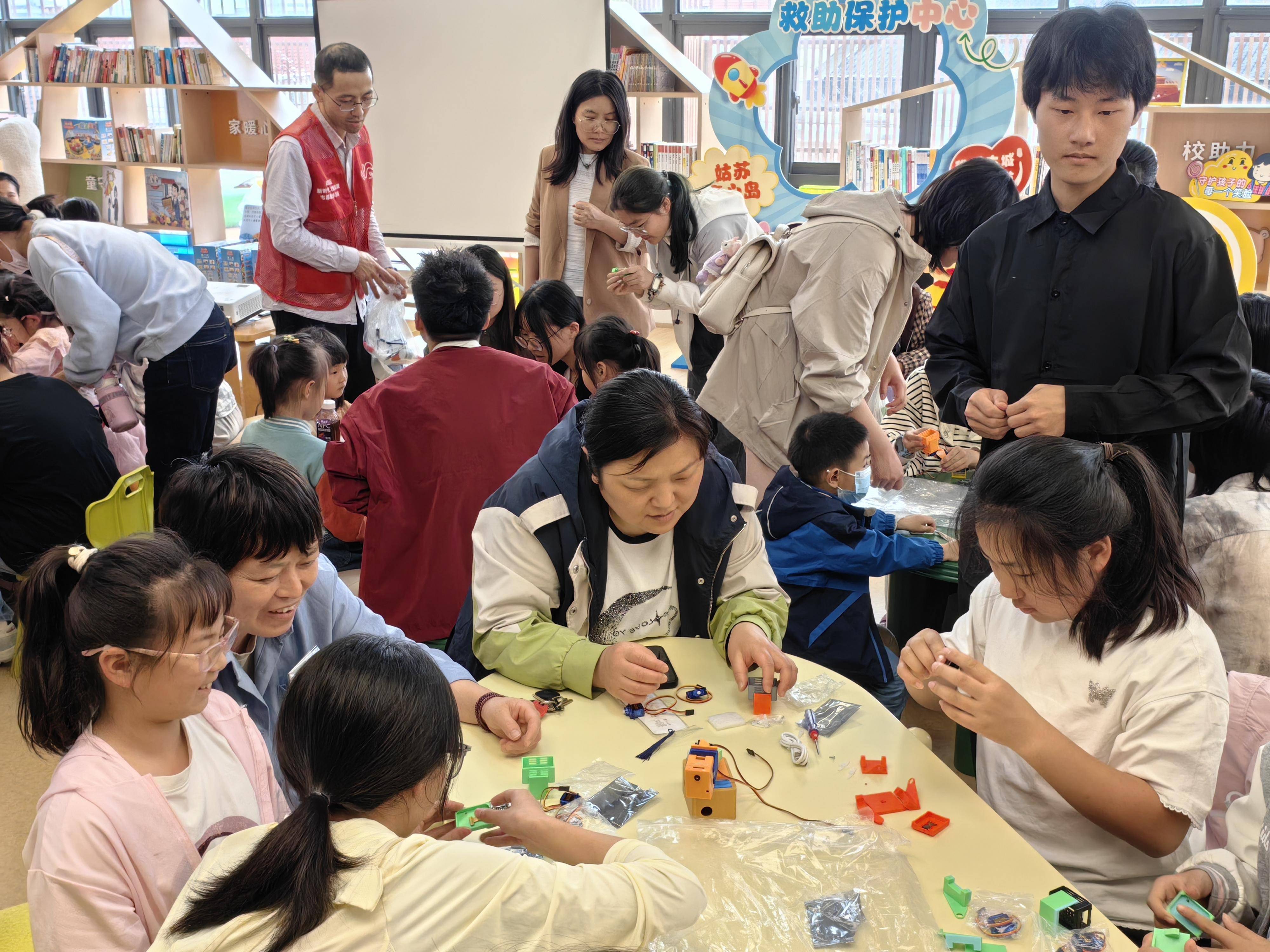 
                        4:3图片