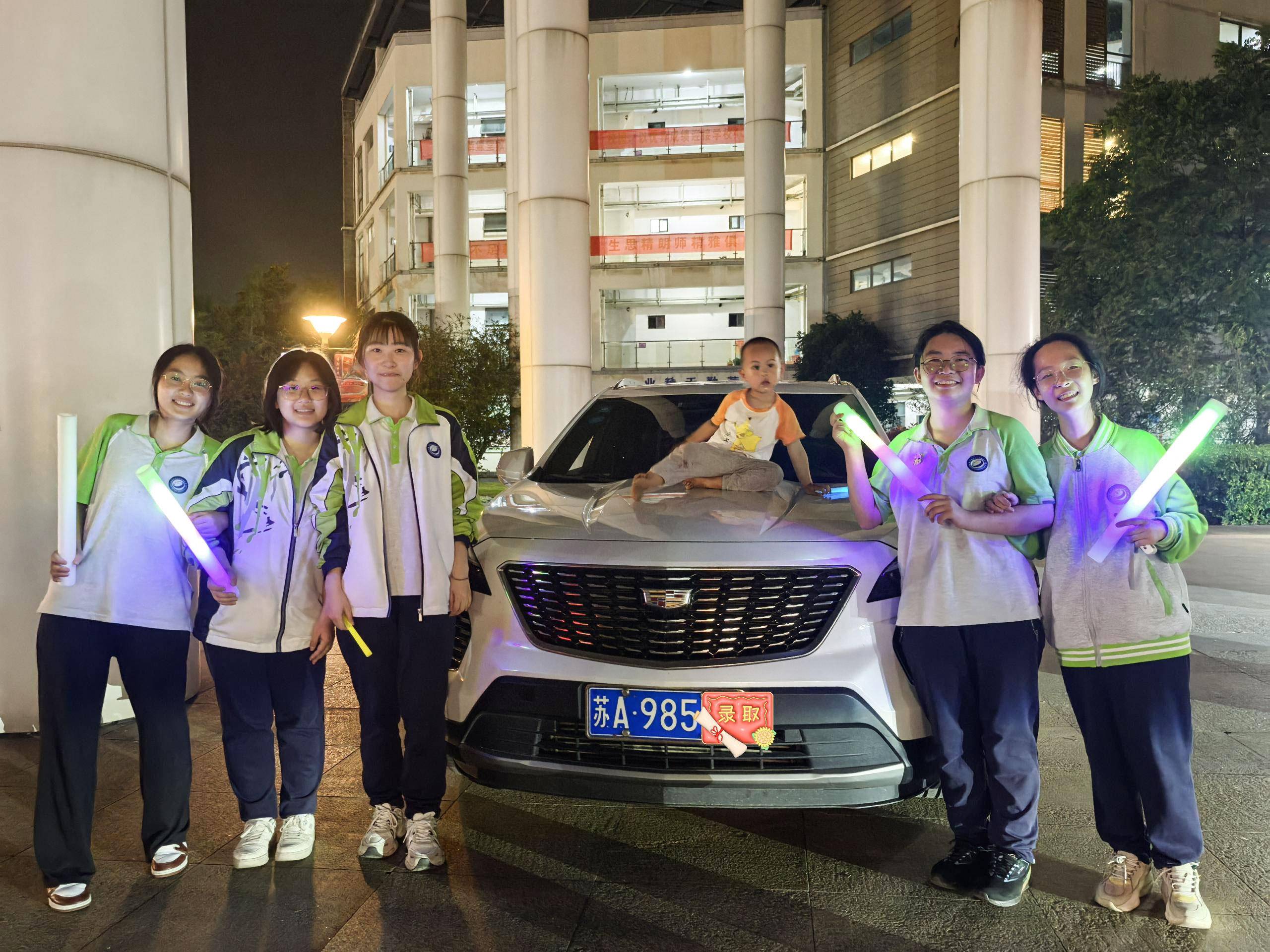 
                        4:3图片