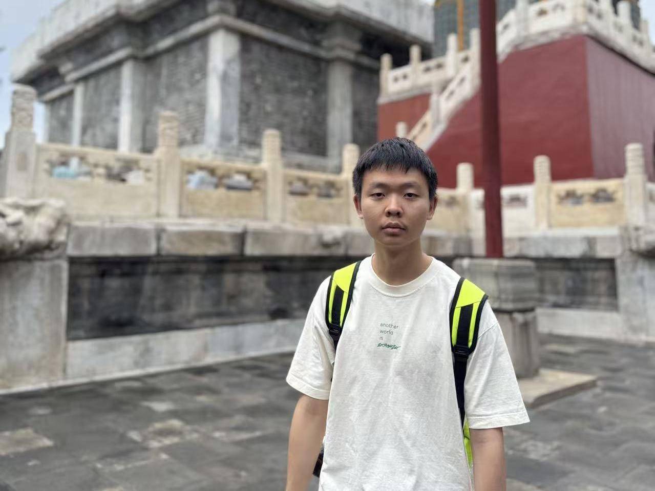 
                        4:3图片
