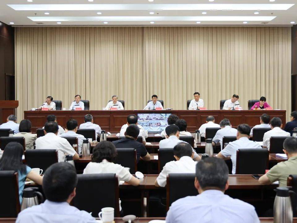
                        4:3图片