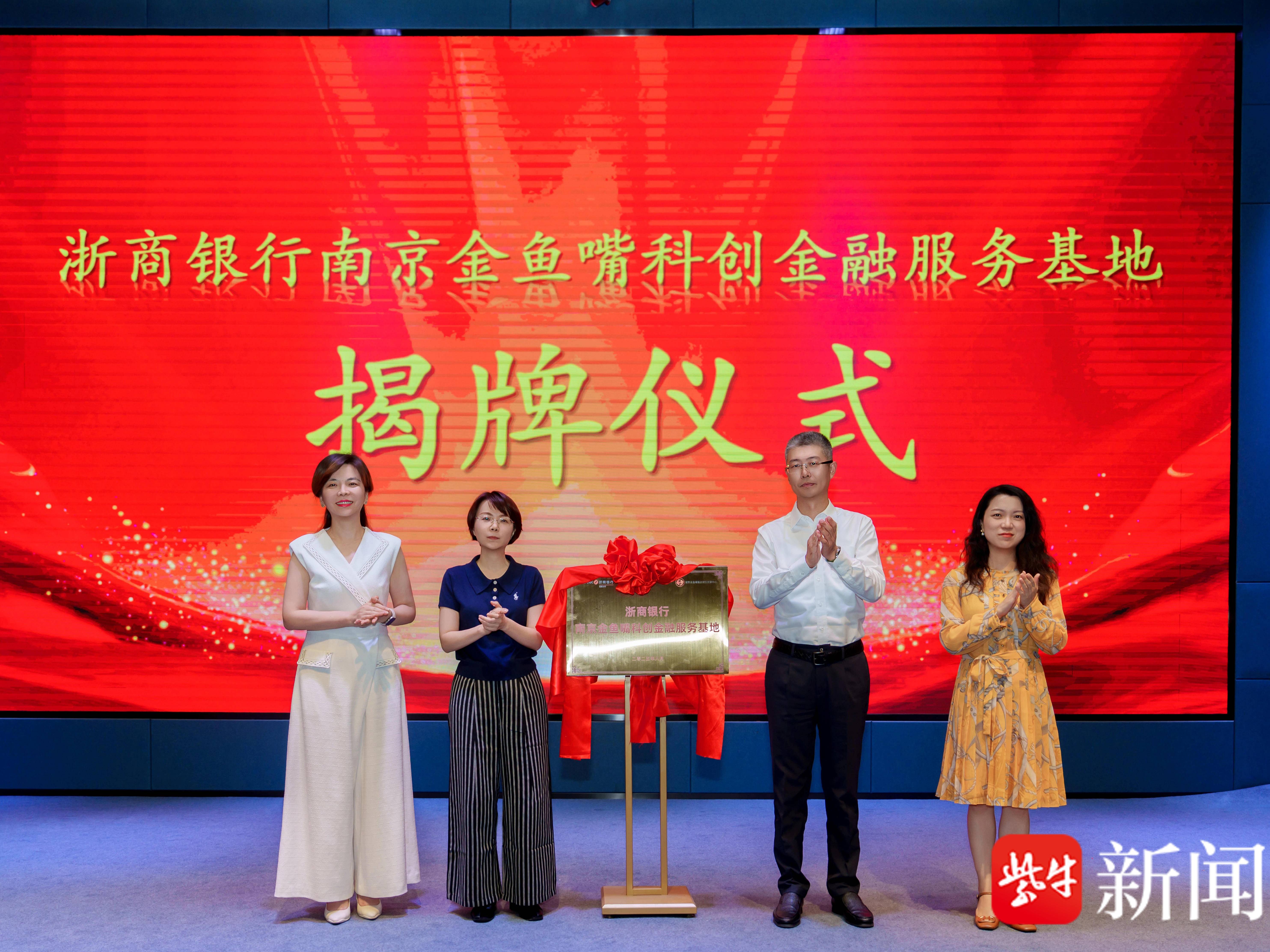 
                        4:3图片