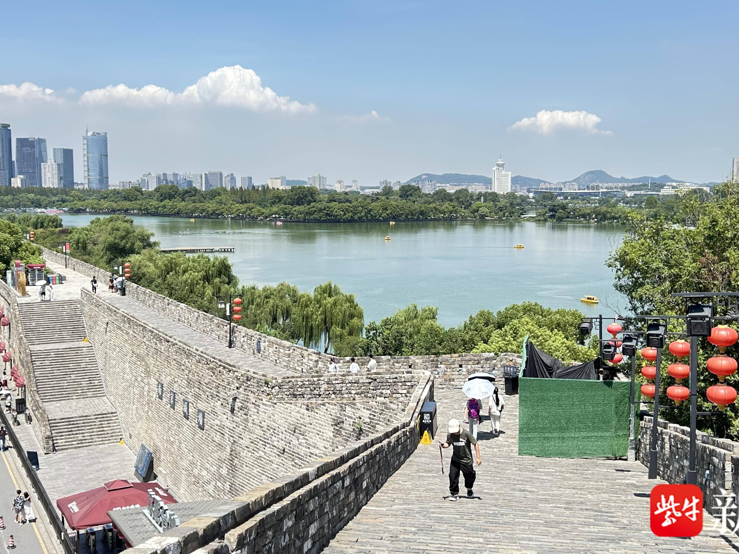 
                        4:3图片