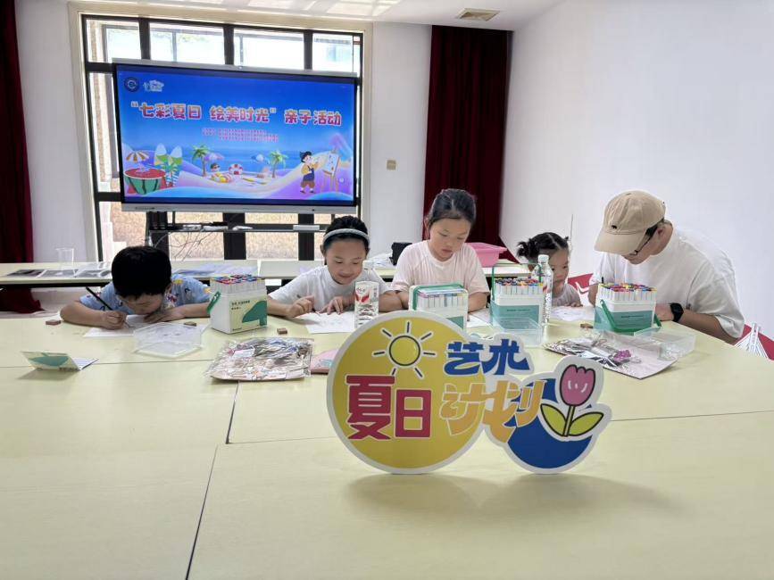 
                        4:3图片