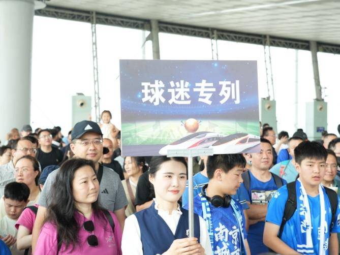 
                        4:3图片