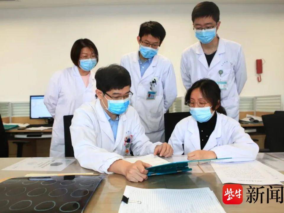 
                        4:3图片