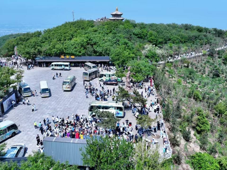 
                        4:3图片