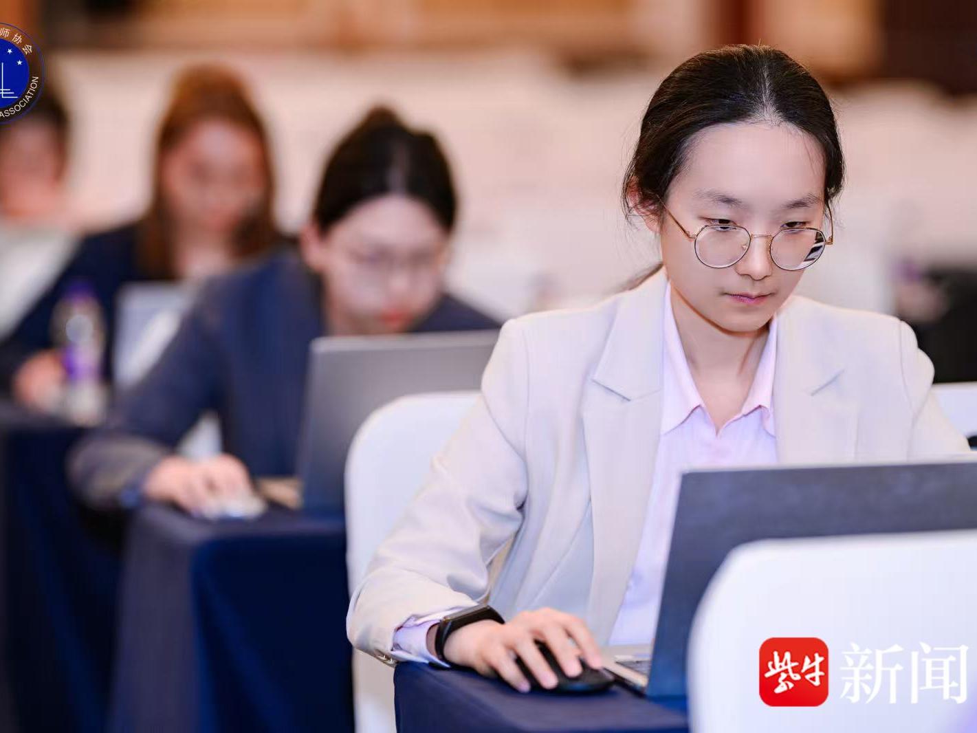 
                        4:3图片