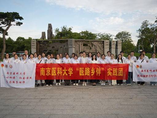 
                        4:3图片