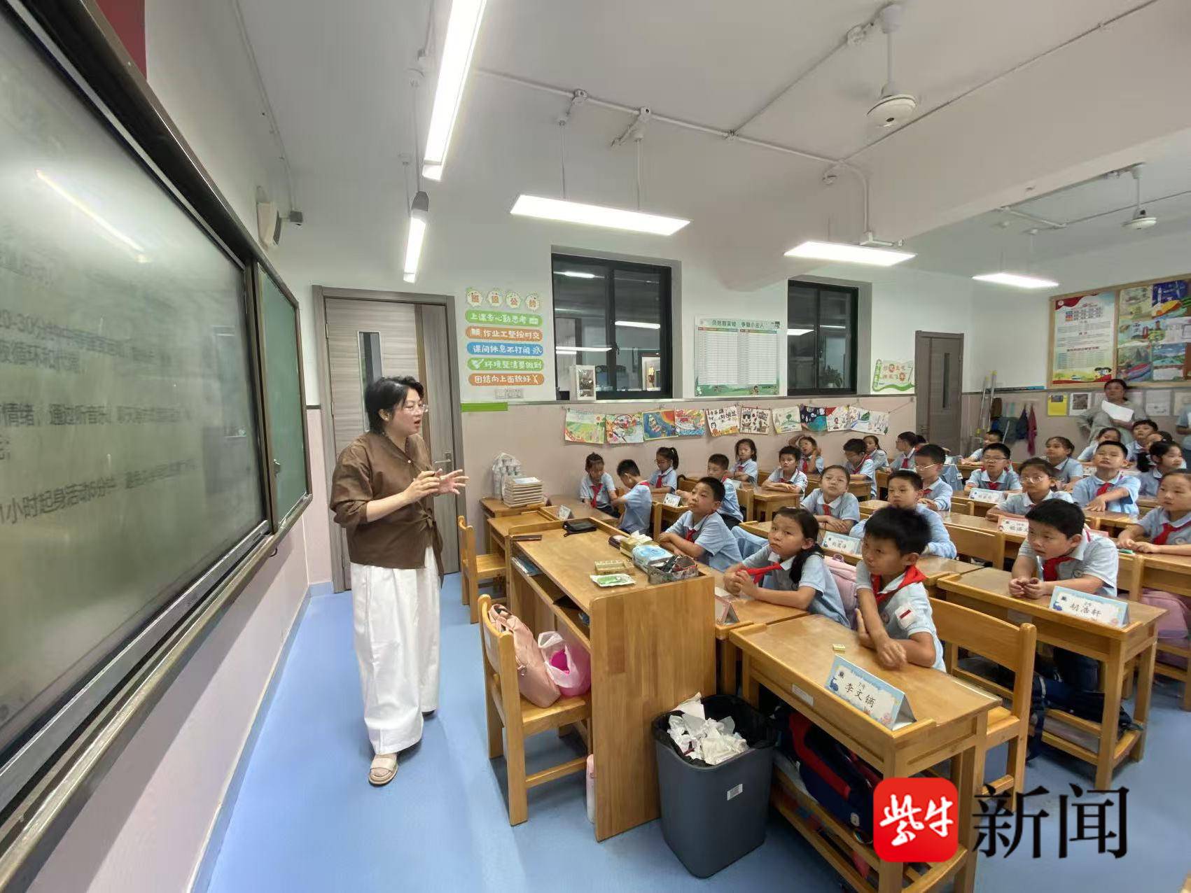 
                        4:3图片