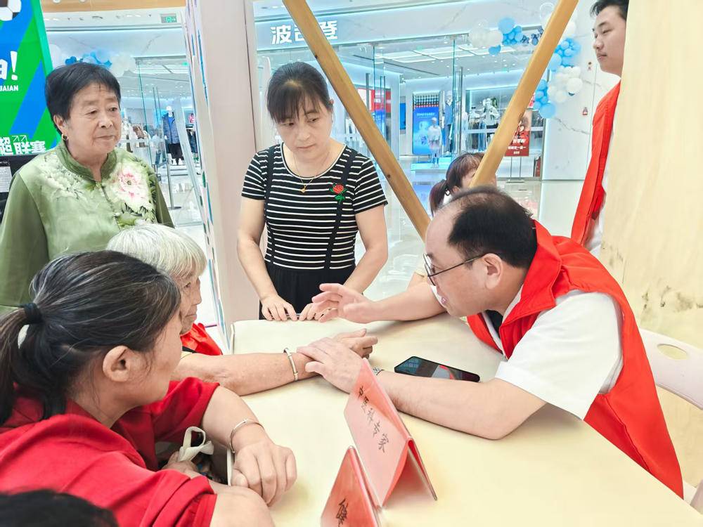 
                        4:3图片