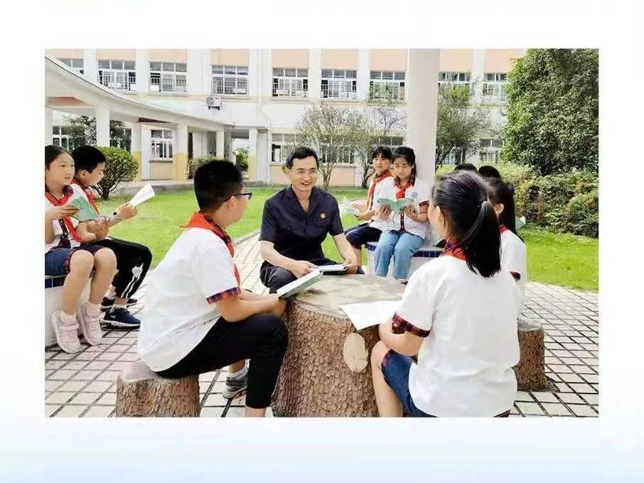 
                        4:3图片