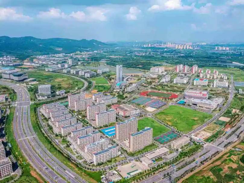 
                        4:3图片