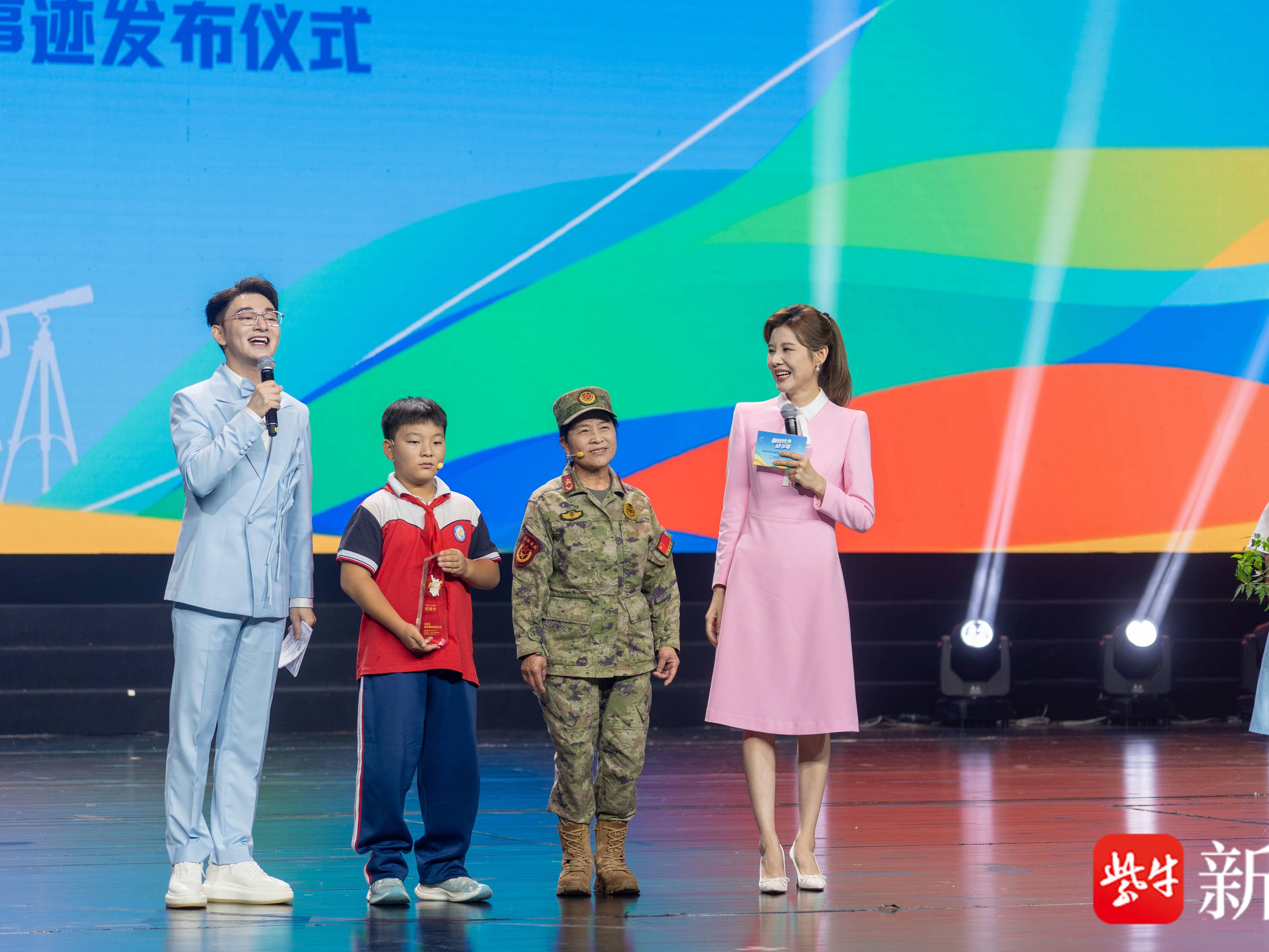 
                        4:3图片