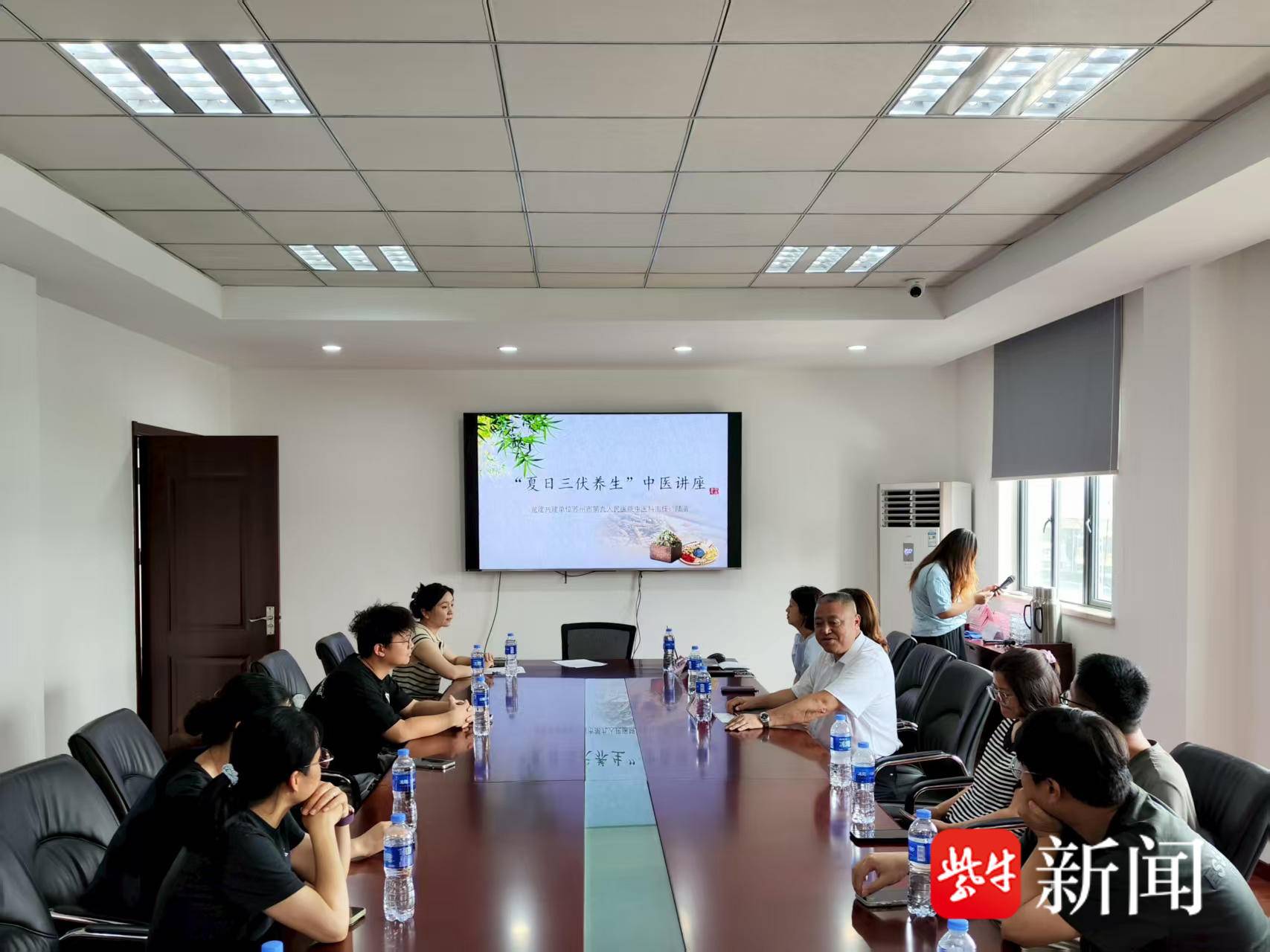 
                        4:3图片