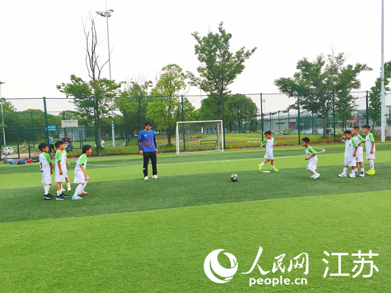 
                        4:3图片