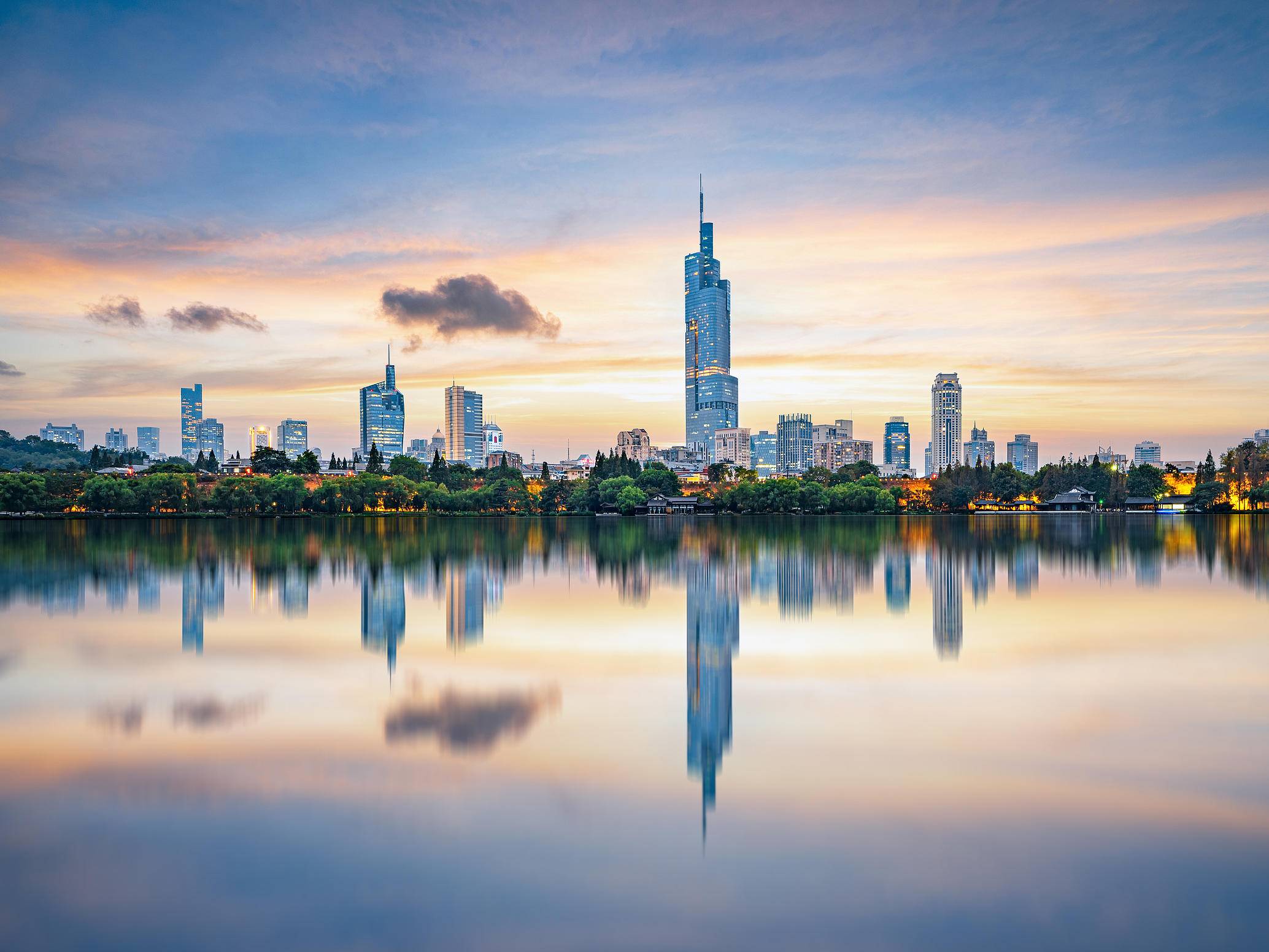 
                        4:3图片