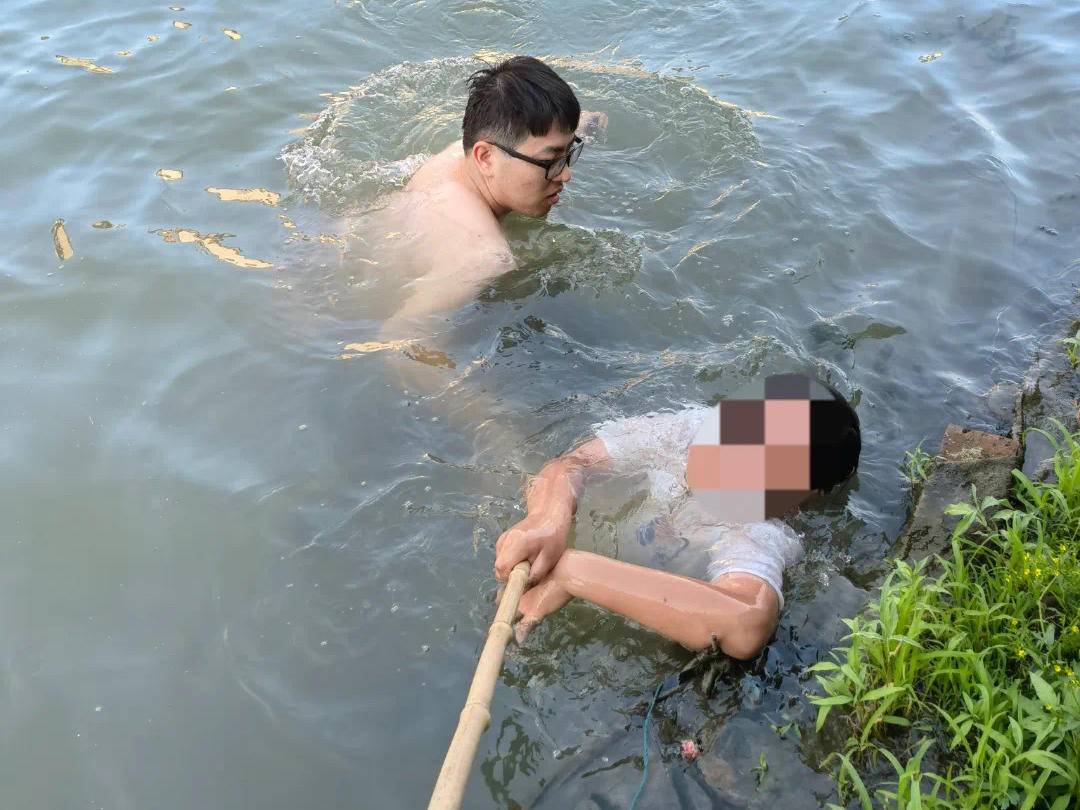 
                        4:3图片