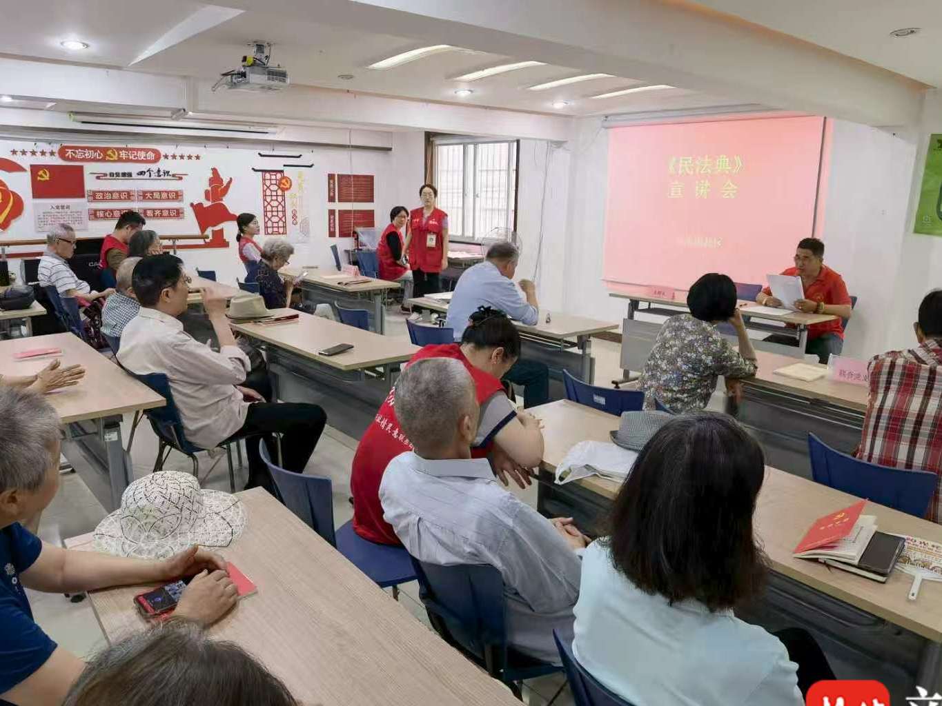 
                        4:3图片