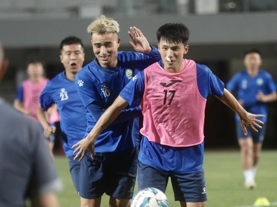 
                        4:3图片