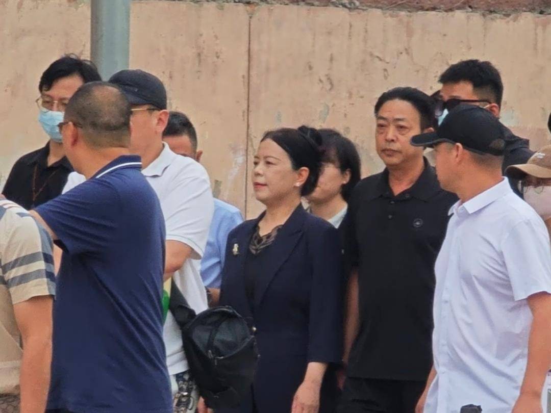 
                        4:3图片