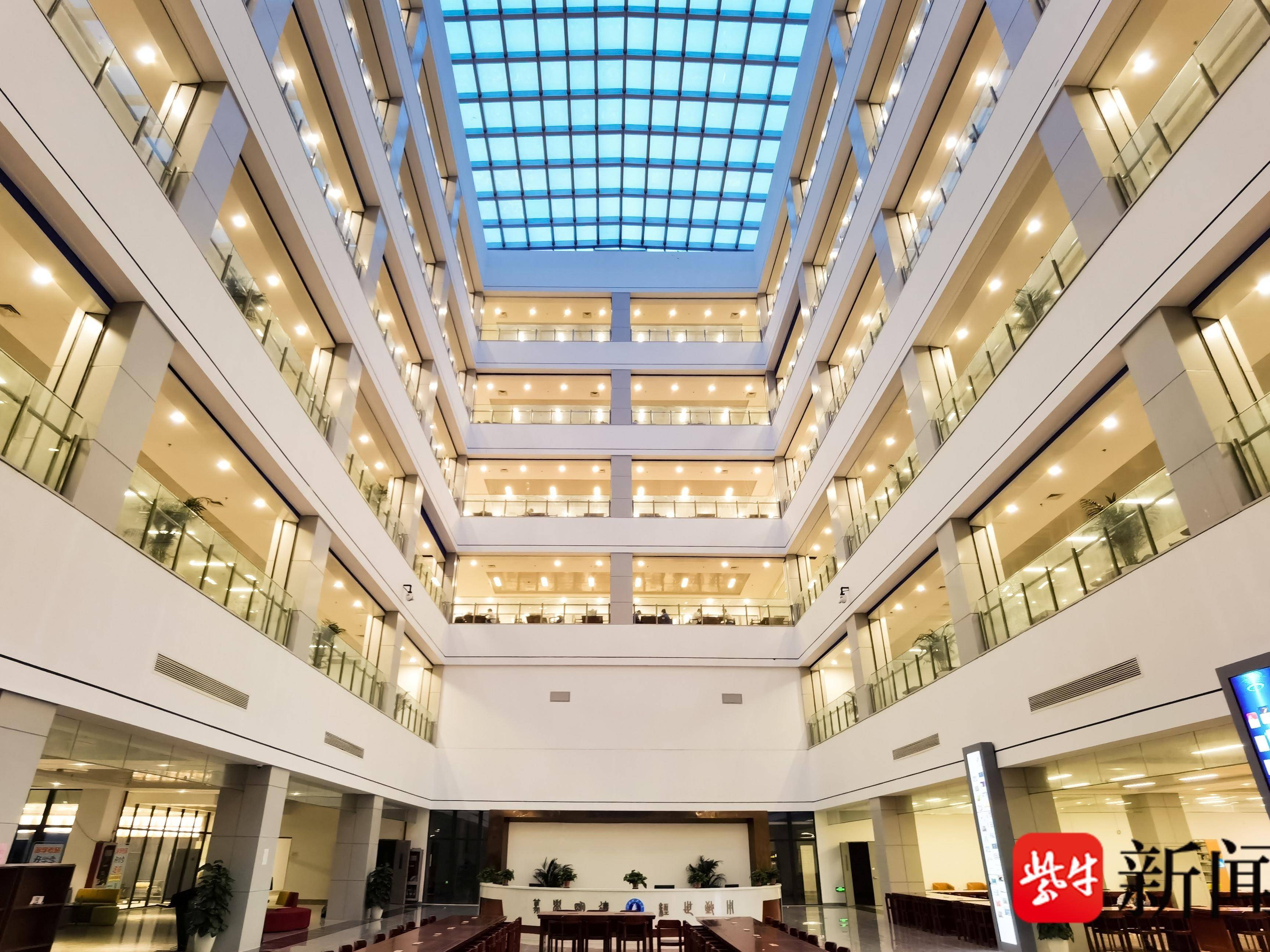 
                        4:3图片
