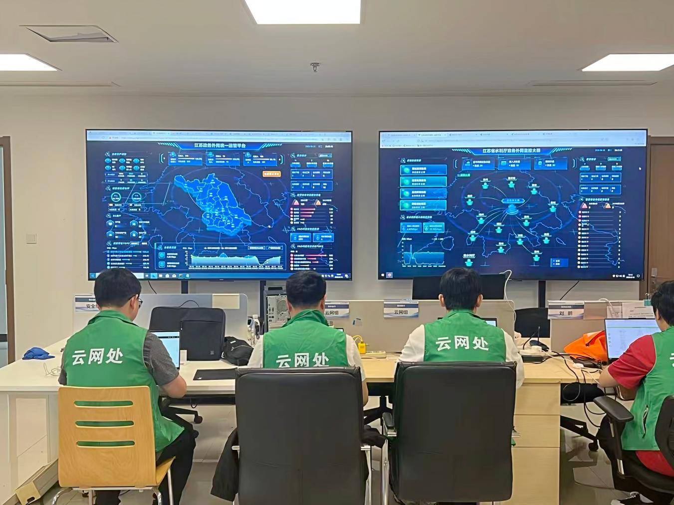 
                        4:3图片