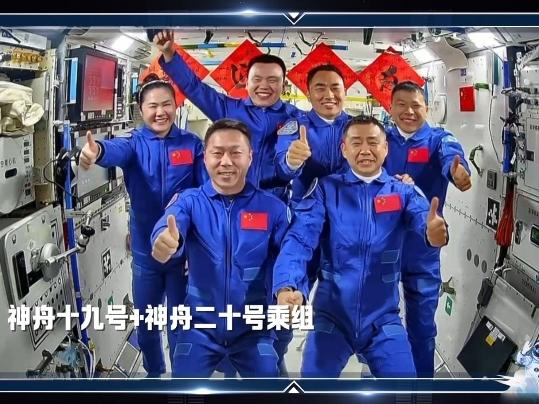 
                        4:3图片