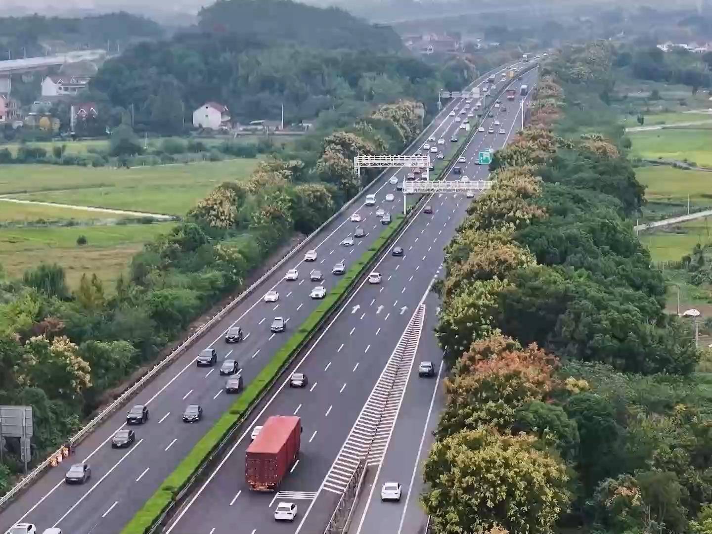 
                        4:3图片