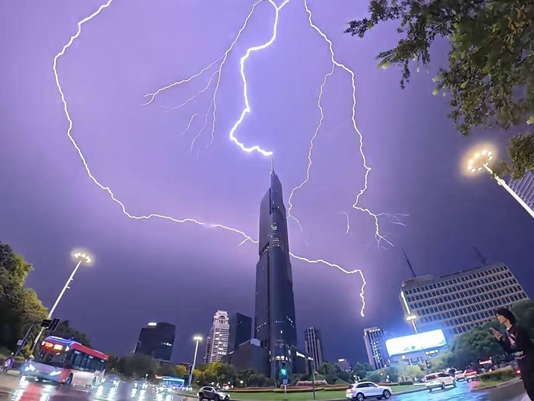 
                        4:3图片