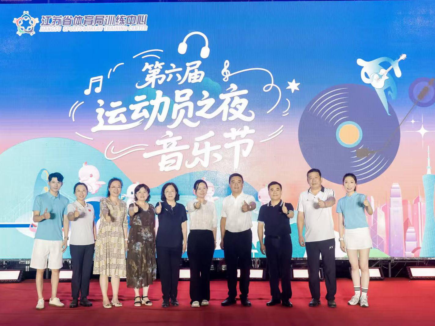 
                        4:3图片