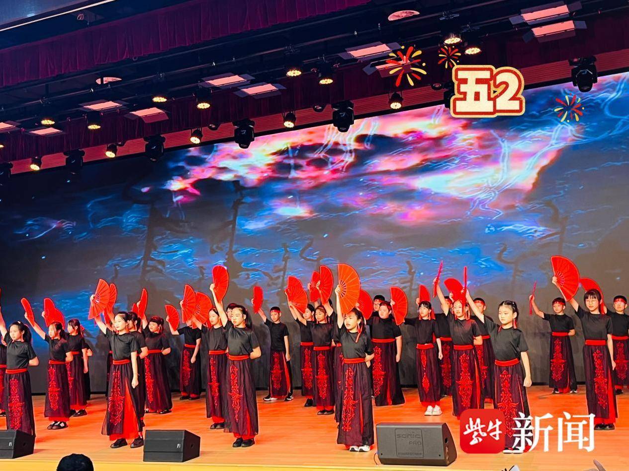 
                        4:3图片