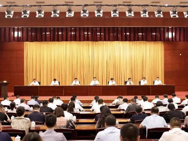 
                        4:3图片