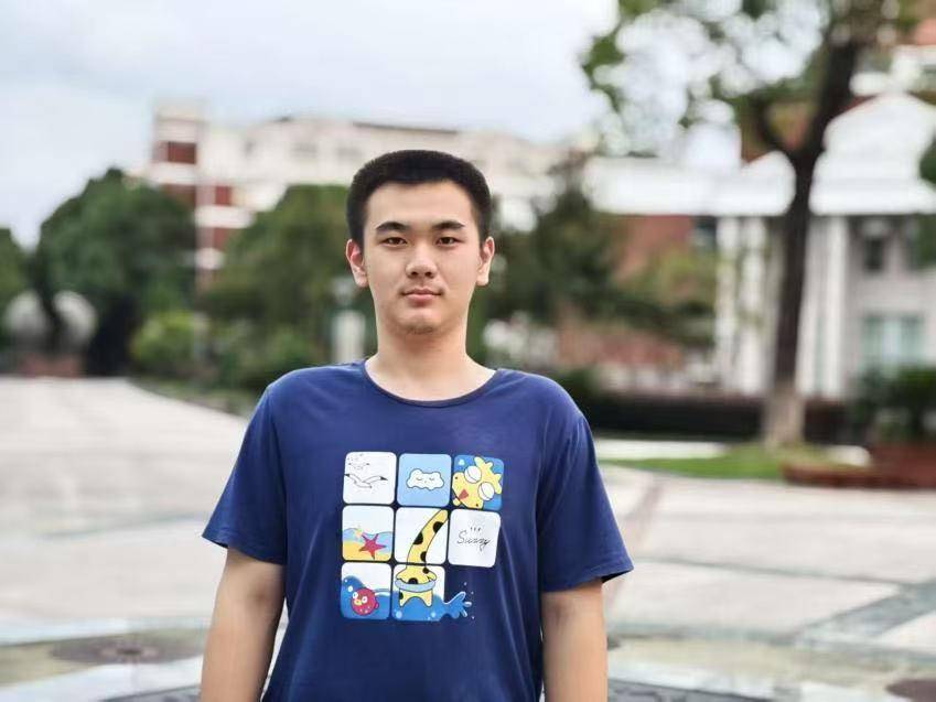 
                        4:3图片