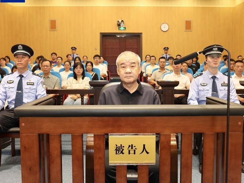 
                        4:3图片