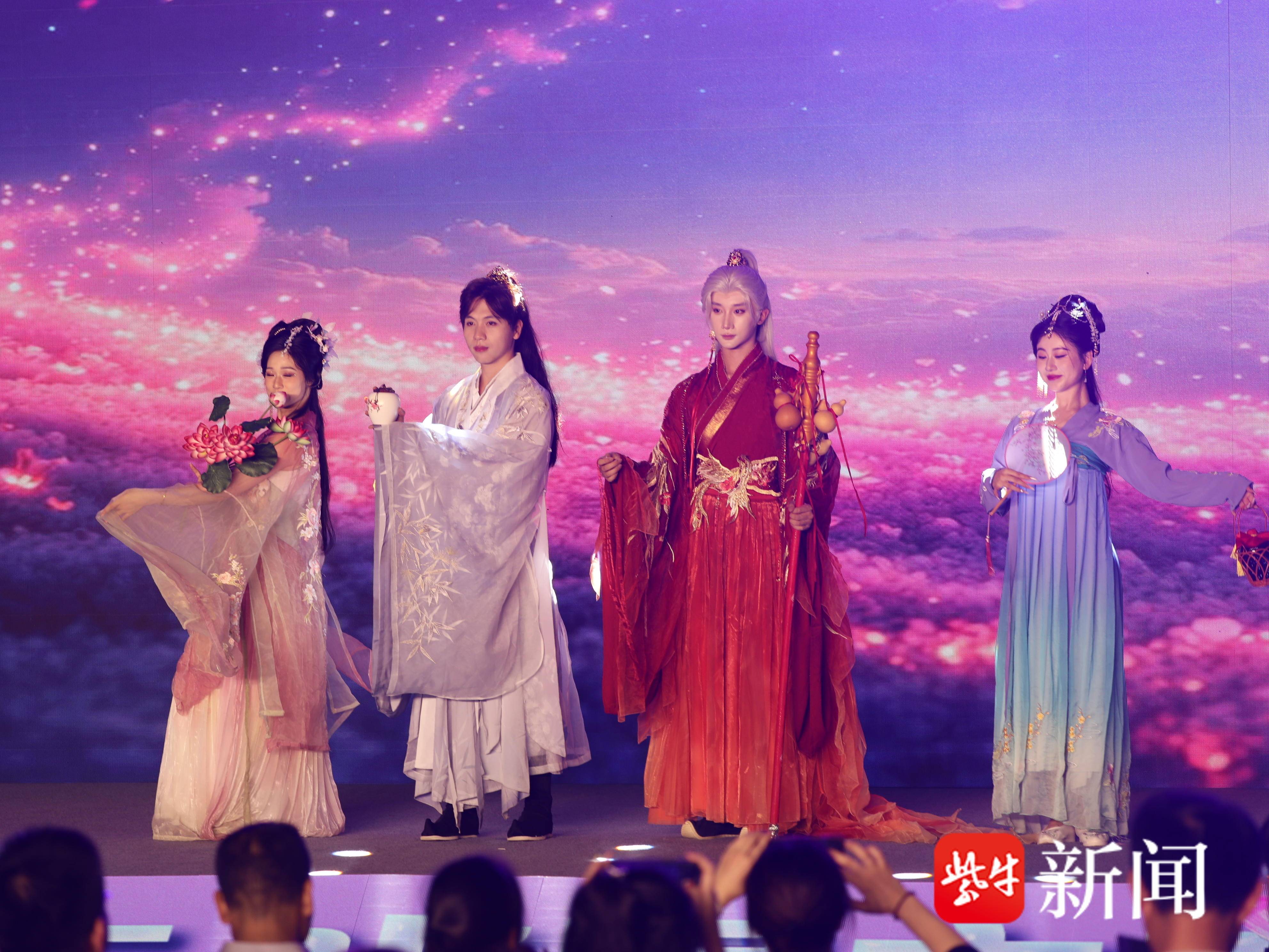 
                        4:3图片