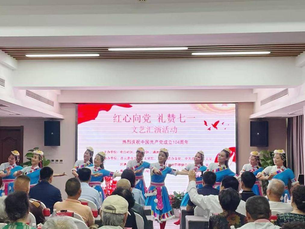 
                        4:3图片