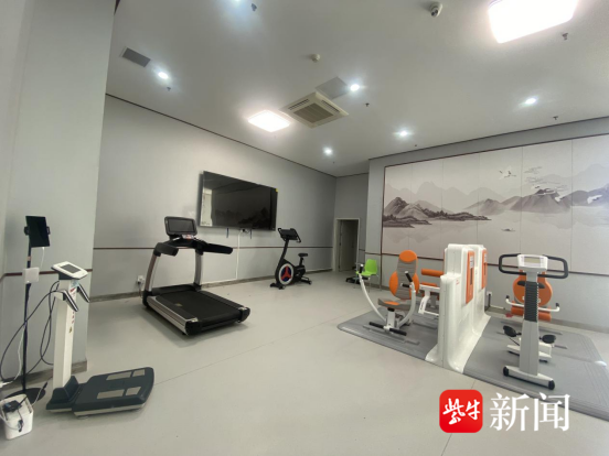 
                        4:3图片