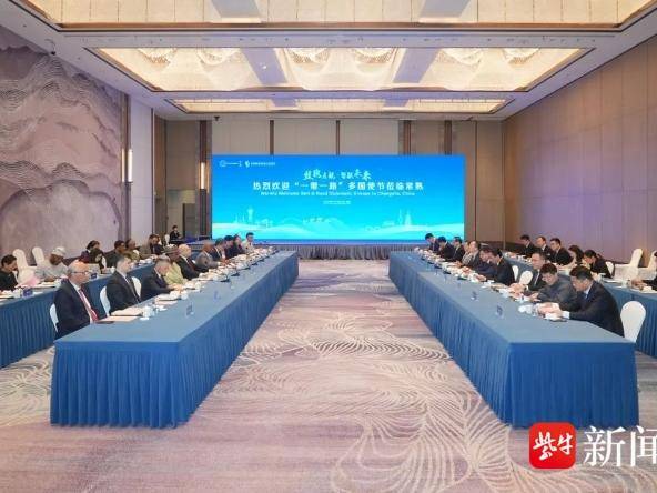 
                        4:3图片