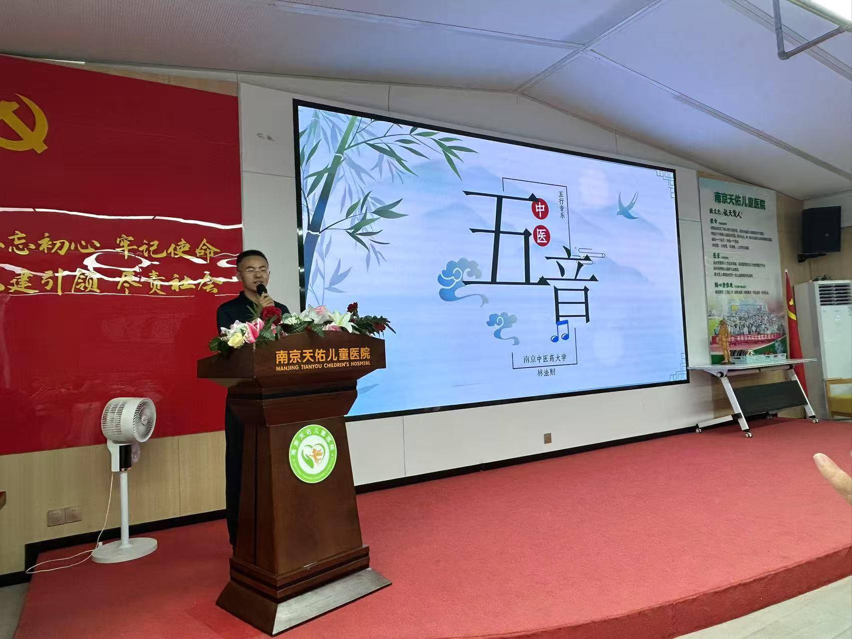 
                        4:3图片