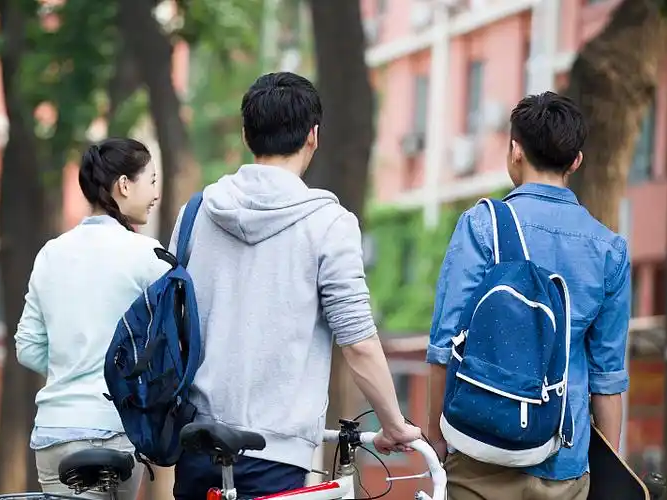 
                        4:3图片