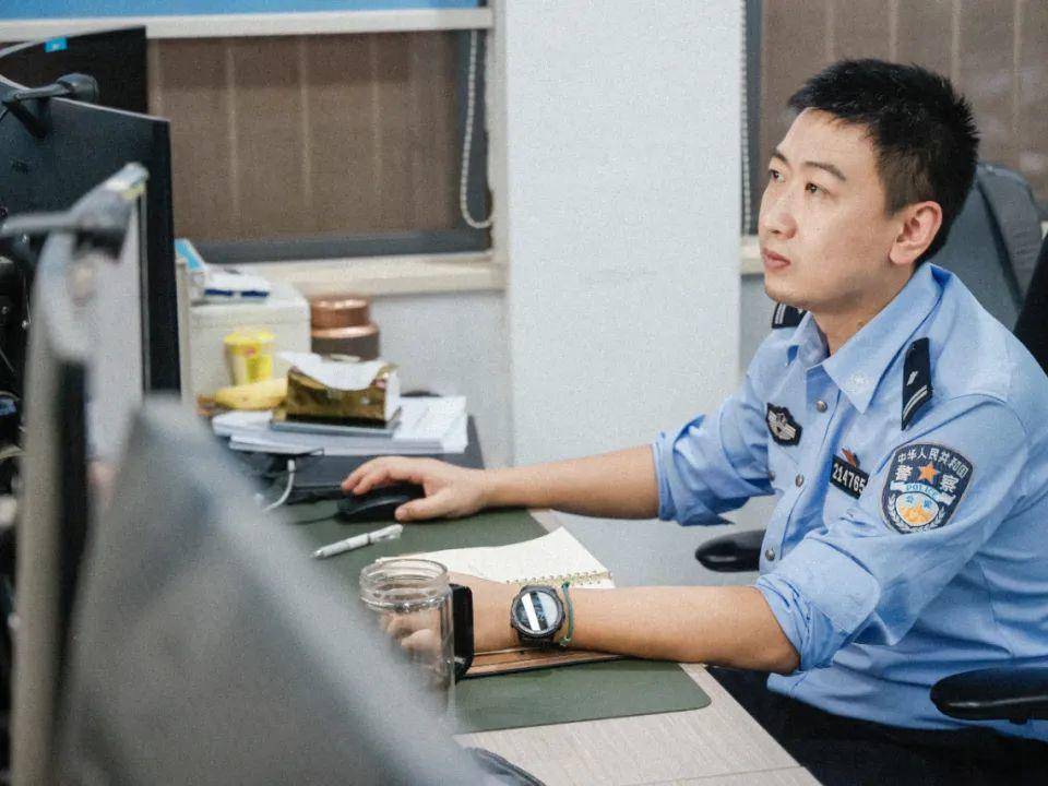 
                        4:3图片