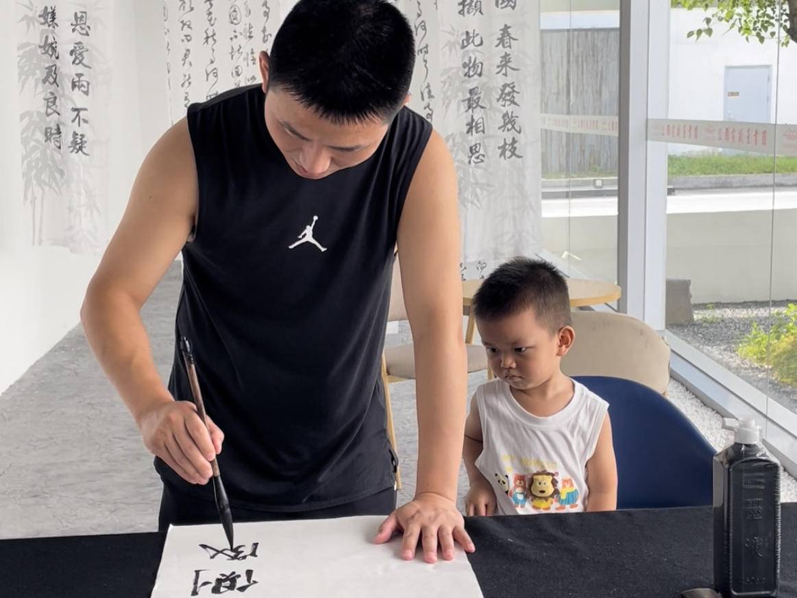 
                        4:3图片