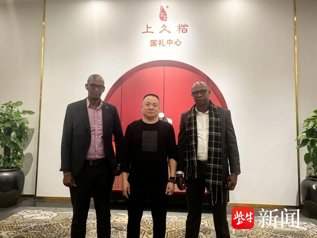 
                        4:3图片