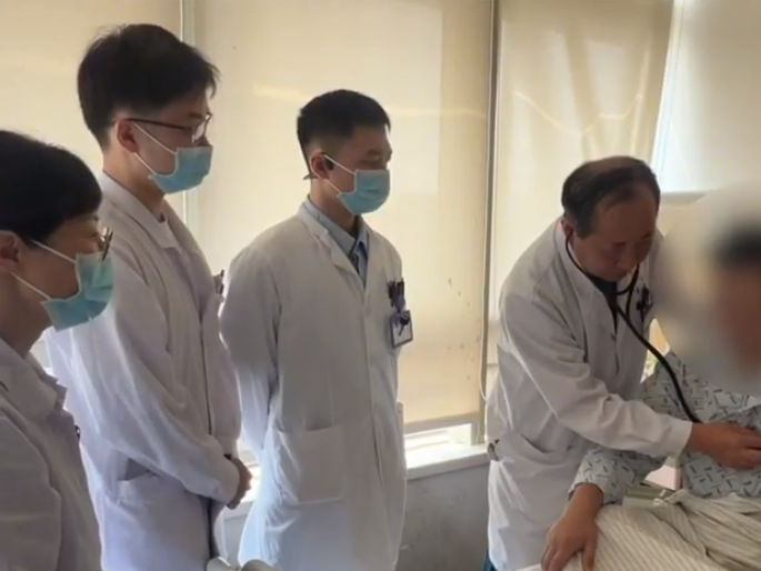 
                        4:3图片
