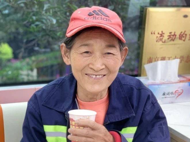 
                        4:3图片